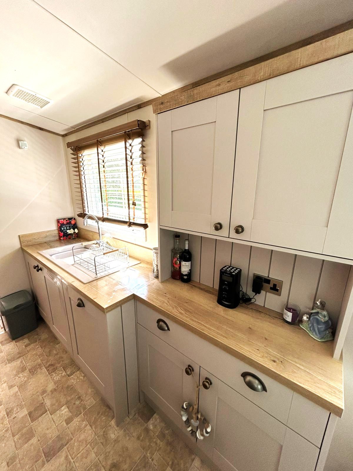 ABI Ambleside 2 Bed sited Far Grange Skipsea YO25 8SY - Image 7