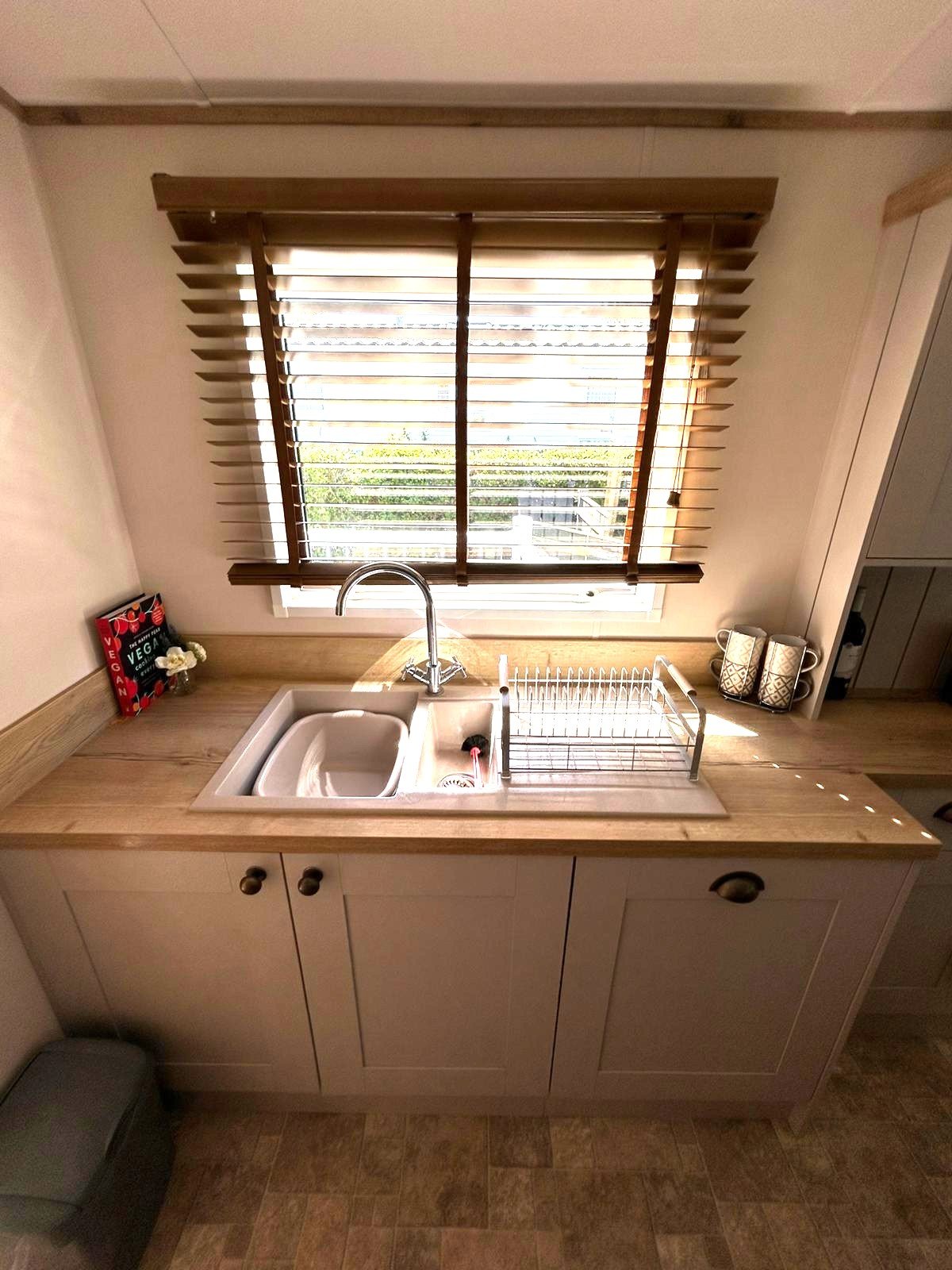 ABI Ambleside 2 Bed sited Far Grange Skipsea YO25 8SY - Image 8