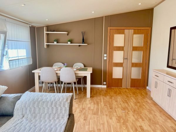 CASA BLANCA Twin Lodge – Plot 24/5 Lazy Days Pueblo Fiesta - Mollina, Spain - Image 8