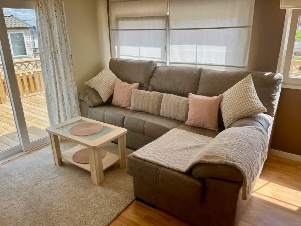 CASA BLANCA Twin Lodge – Plot 24/5 Lazy Days Pueblo Fiesta - Mollina, Spain - Image 5
