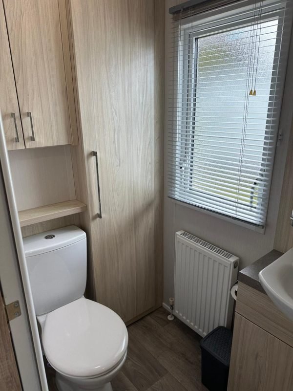 Willerby Aspen Lodge 2017 40 x 13 2 Bedroom Truro TR4 9QE - Image 11