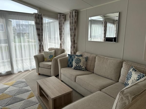 Willerby Aspen Lodge 2017 40 x 13 2 Bedroom Truro TR4 9QE - Image 2