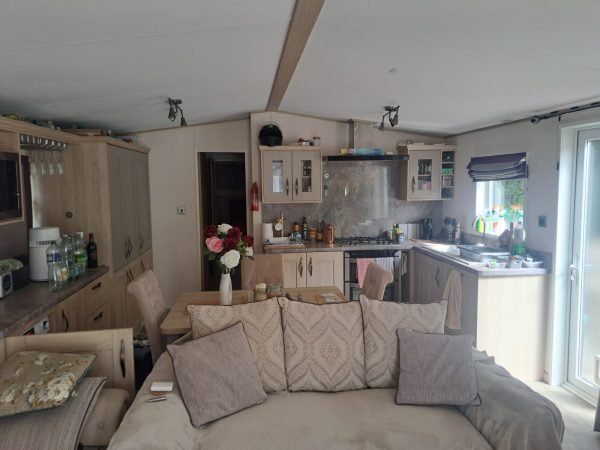 ABI Beaumont 2019 42 x 14 2 Bed Lodge - Silverhill Holiday Park Long Sutton PE12 9LQ - Image 4