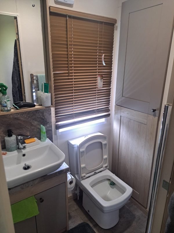 ABI Beaumont 2019 42 x 14 2 Bed Lodge - Silverhill Holiday Park Long Sutton PE12 9LQ - Image 18