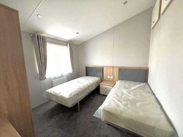 Willerby Pinehurst 40 x 20  2-Bed Luxury Lodge Longmeadows Holiday Park Withernsea - Image 14