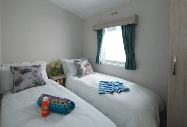 Delta Saffron Deluxe - Kingfisher Holiday Park - Ingoldmells - Image 2