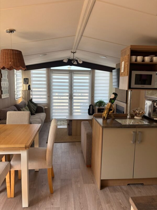 Swift Bordeaux Exclusive 2013 2 Bedroom - Quay West, New Quay SA45 9SE - Image 3