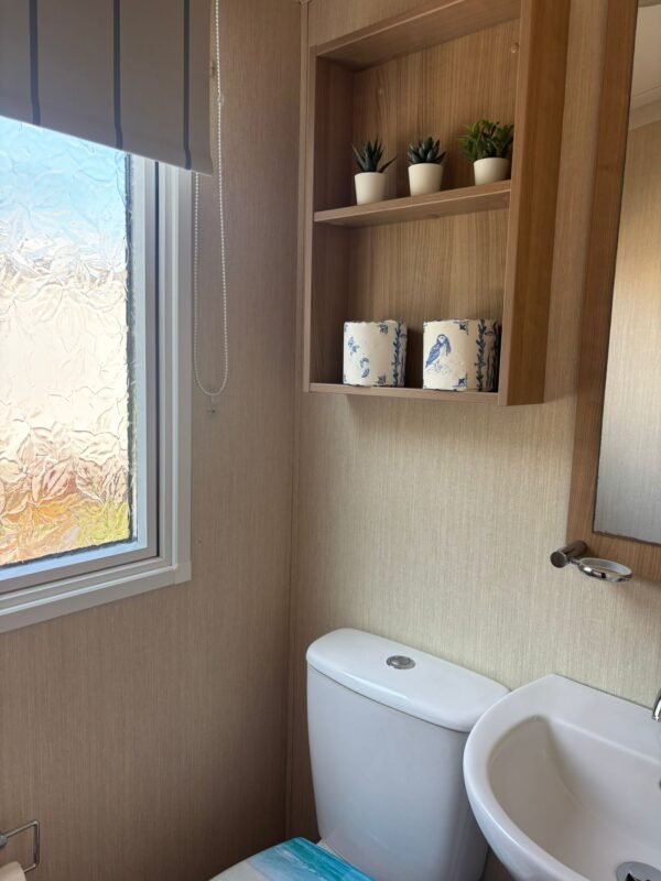 Swift Bordeaux Exclusive 2013 2 Bedroom - Quay West, New Quay SA45 9SE - Image 11