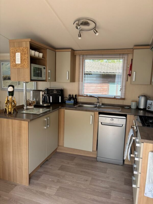 Swift Bordeaux Exclusive 2013 2 Bedroom - Quay West, New Quay SA45 9SE - Image 8